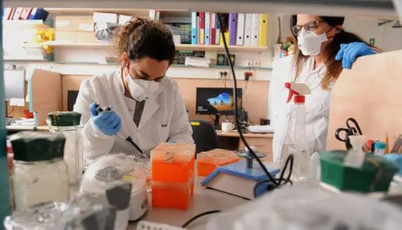 Prof. Machluf: Nano-Ghost Research & COVID-19