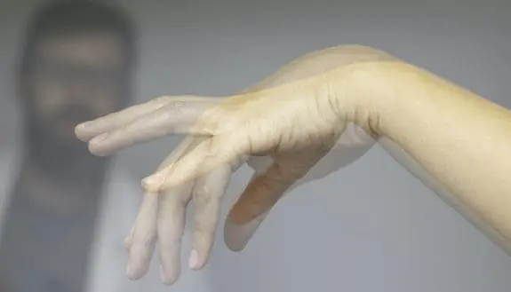 This Electronic Skin Knows What Moves You Make