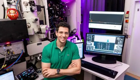 Is Darkness Faster than Light?