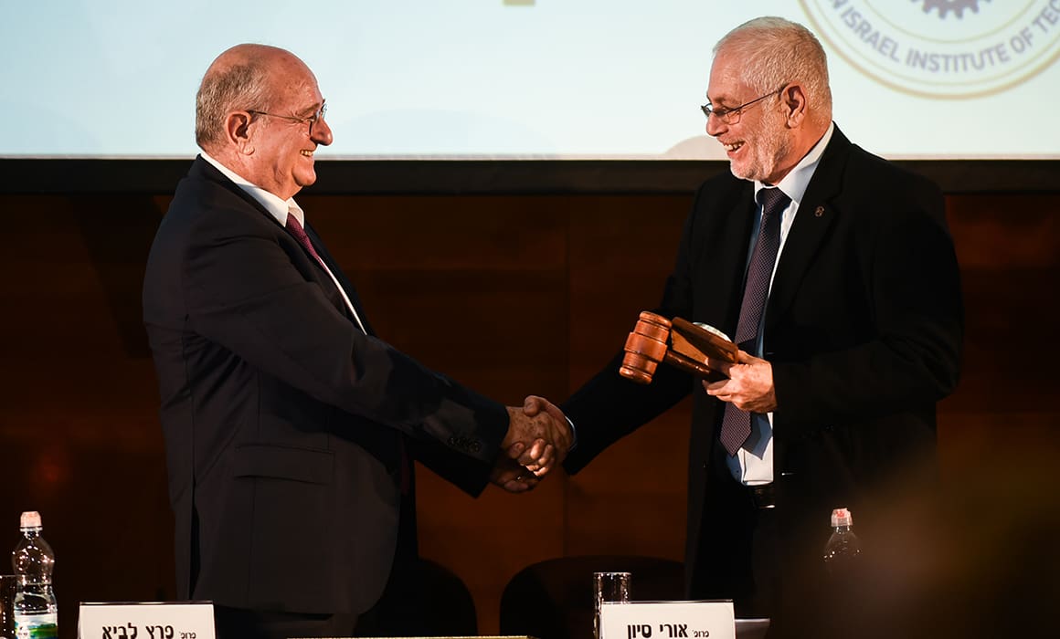 Former Technion President Peretz Lavie with current Technion President, Uri Sivan.