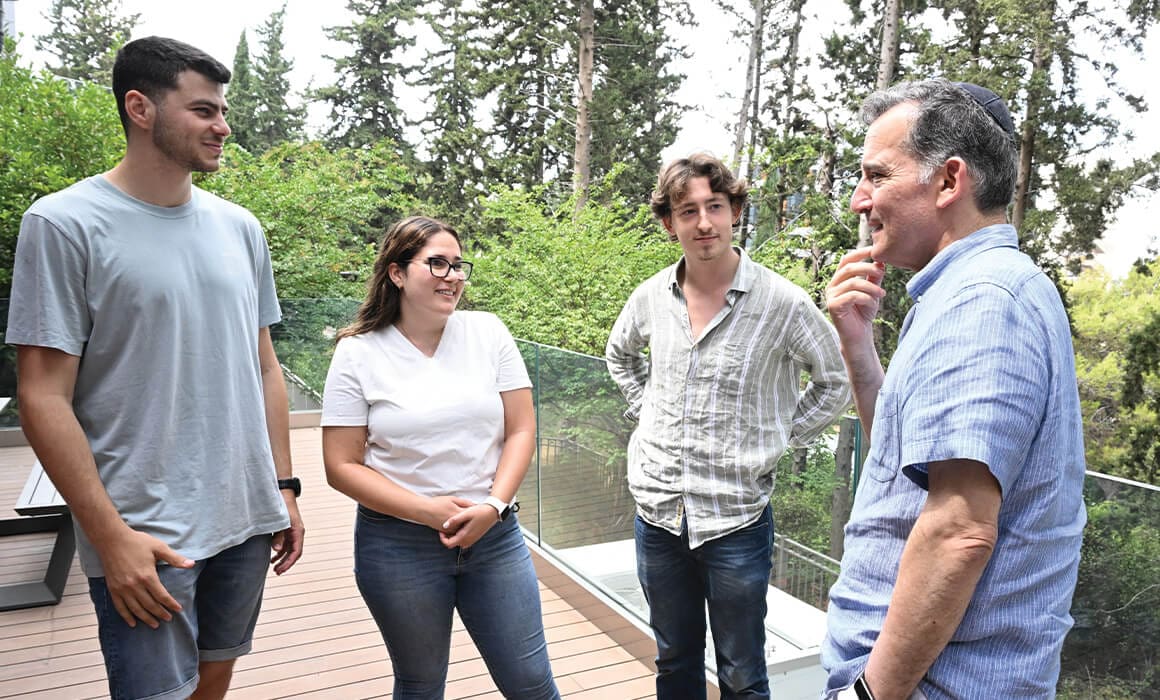 Rabbi David Wolpe on campus with Technion Students | Israel | American Technion Society | David Wolpe