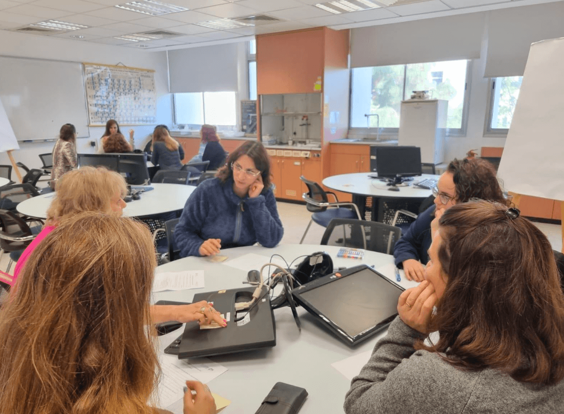 students in the technion faculty of education in science and technology | Donate to Support Israel | American Technion Society