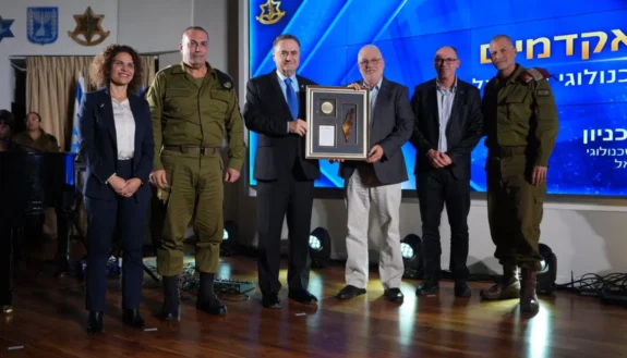 Technion Awarded Defense Minister’s Shield